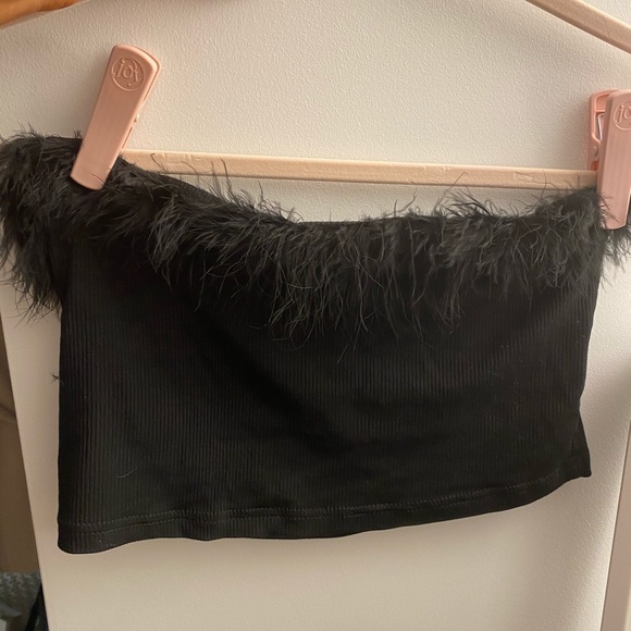 Black Feathery Bandeau Crop Top - Picture 2 of 3